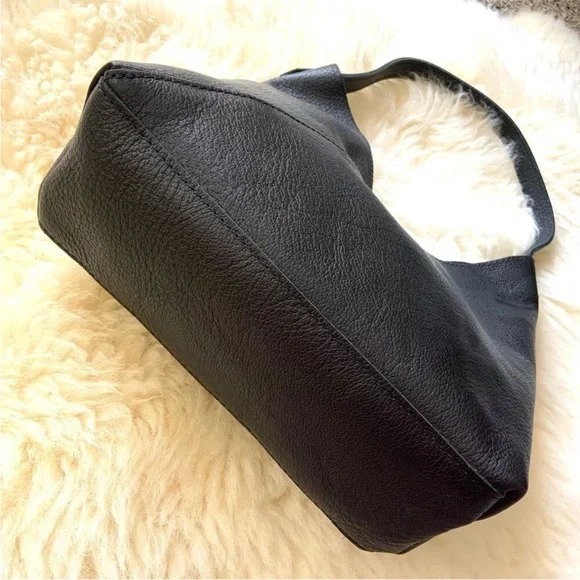 Portland Leather Bag - Picture 4 of 10